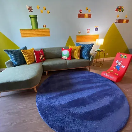 Hollywood Apartments Mario & No Themed With Pool Free Parking And Wifi-2