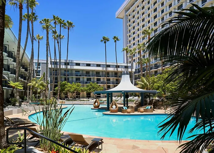 Angeles Airport Marriott